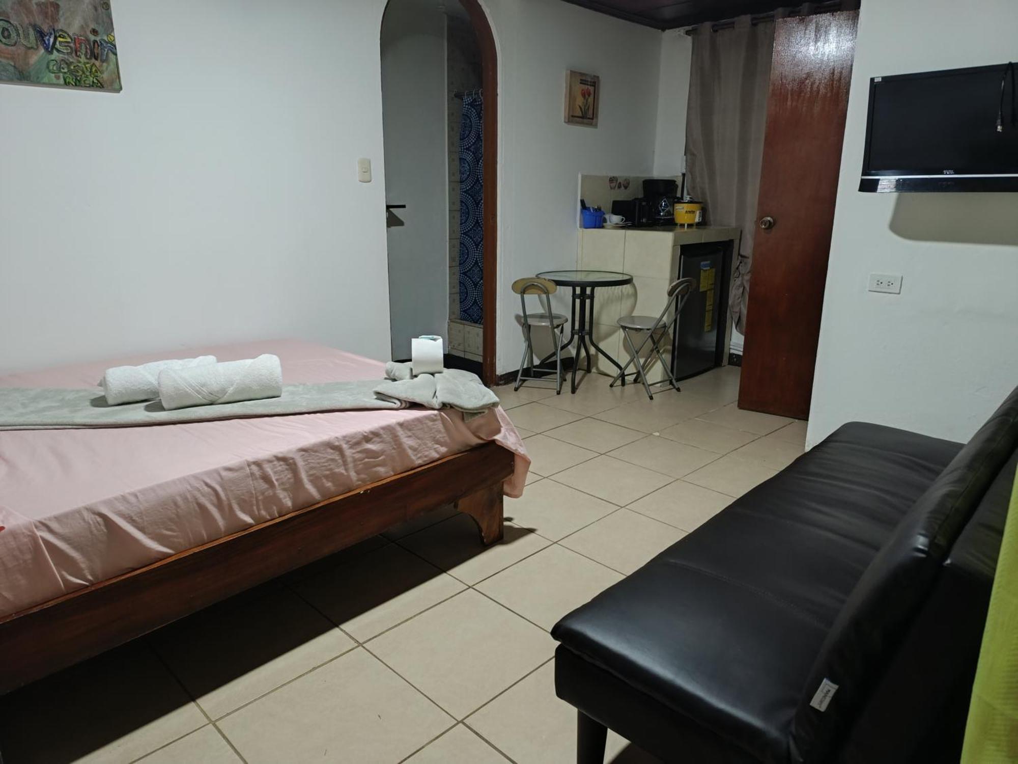 Aparthotel Villa Pacande & Rooms Pilas Rom bilde