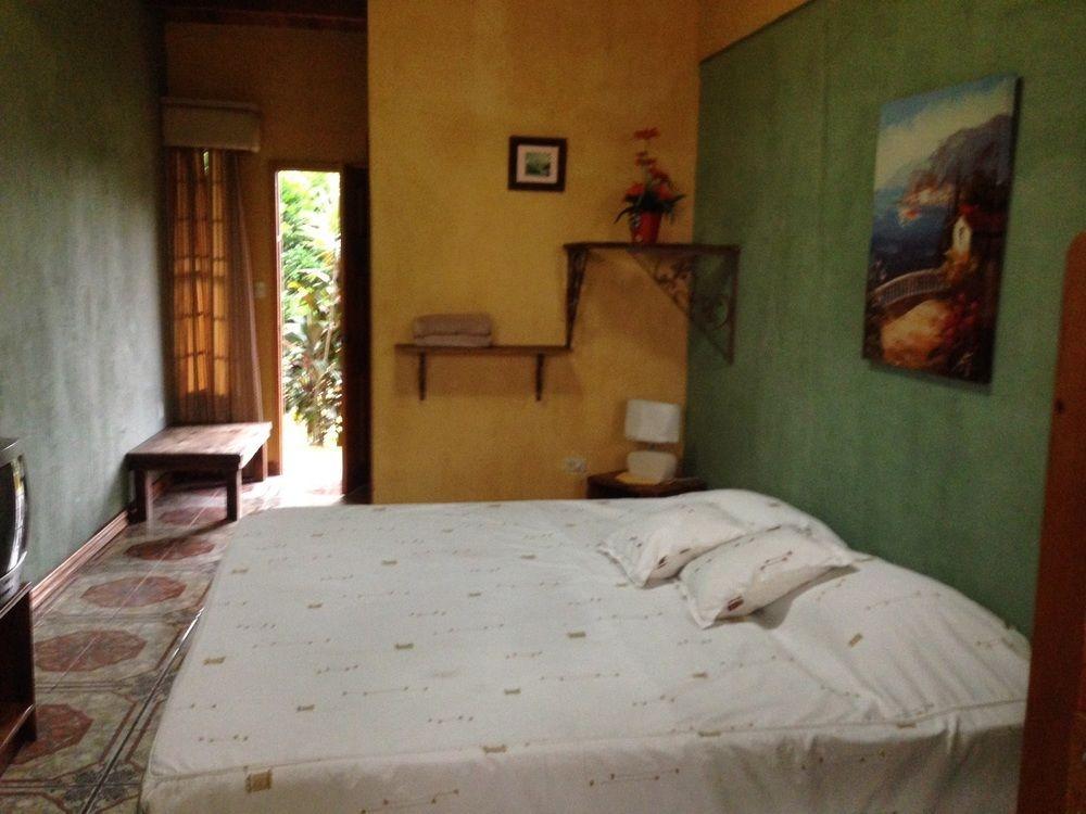 Aparthotel Villa Pacande & Rooms Pilas Eksteriør bilde